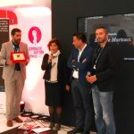 Stefano Francia di Celle (Venezia Classici) bestows the Queer Lion plate to Silvia Scola
